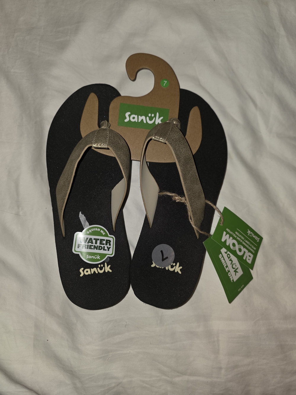Sanuk Gold Metallic Thong Flip Flops with Black Footbed - Picture 2 of 5